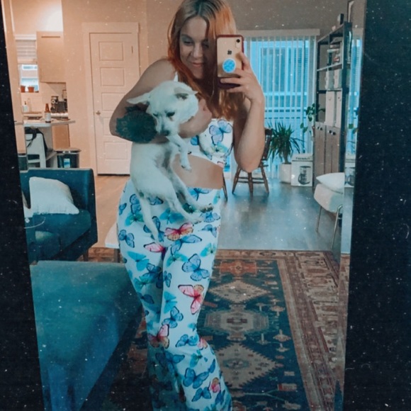 Meet your Posher, Adora - Picture 5 of 5